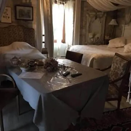 Le Moulin A Huile Vailhourles