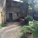 Bed & Breakfast Le Moulin A Huile 3*