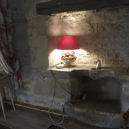 Le Moulin à Huile Couette-café Vailhourles
