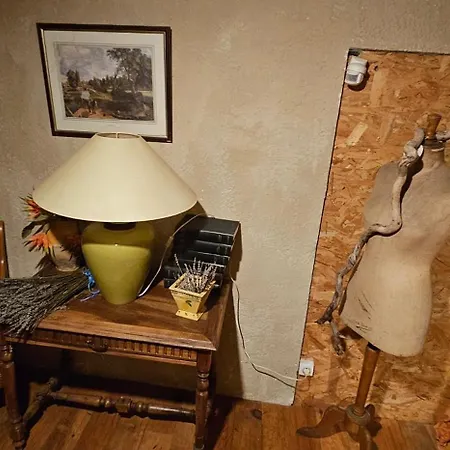 Le Moulin A Huile Vailhourles