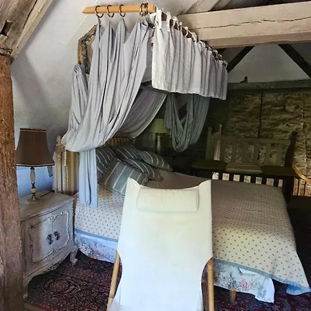 Le Moulin A Huile Bed and breakfast 3*