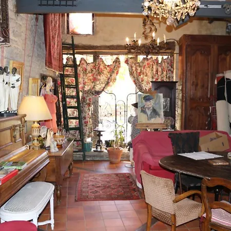 Bed & Breakfast Le Moulin A Huile Vailhourles
