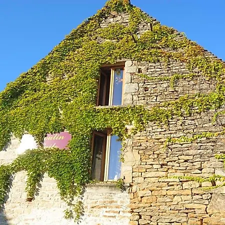Le Moulin à Huile Couette-café 3*