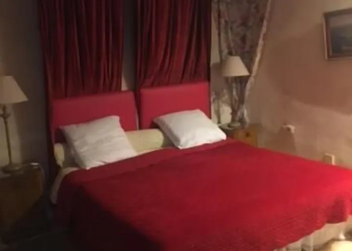 Le Moulin A Huile Bed & Breakfast